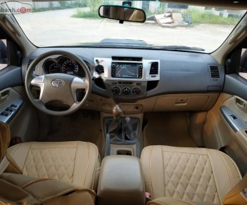 Toyota Hilux 2012 - Bán xe Toyota Hilux 2012, màu đen, nhập khẩu nguyên chiếc chính hãng