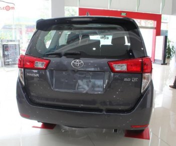 Toyota Innova 2019 - Cần bán Toyota Innova 2.0E đời 2019, màu bạc, giá chỉ 731 triệu