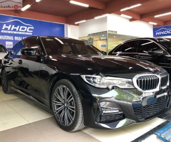 BMW 3 Series 2019 - Bán BMW 3 Series 330i năm 2019, màu đen, xe nhập chính chủ