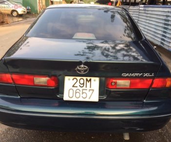 Toyota Camry 2000 - Bán Toyota Camry sản xuất năm 2000, xe chính chủ, giá tốt