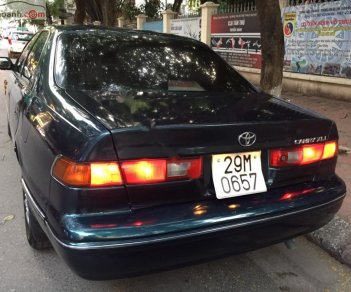 Toyota Camry 2000 - Bán Toyota Camry sản xuất năm 2000, xe chính chủ, giá tốt