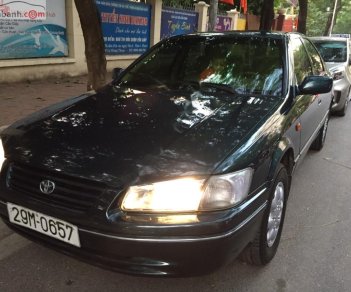 Toyota Camry 2000 - Bán Toyota Camry sản xuất năm 2000, xe chính chủ, giá tốt