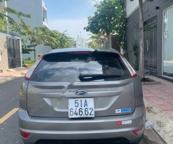 Ford Focus Sx 2010 - Cần bán gấp Ford Focus Sx 2010, màu bạc, 325 triệu