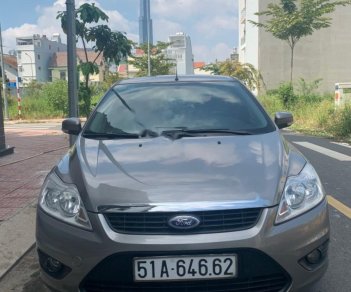 Ford Focus Sx 2010 - Cần bán gấp Ford Focus Sx 2010, màu bạc, 325 triệu