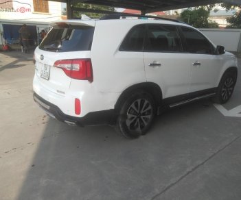 Kia Sorento 2016 - Cần bán xe Kia Sorento 2016, màu trắng, giá 590tr xe còn mới nguyên