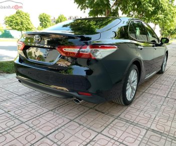 Toyota Camry 2.5Q 2019 - Bán Toyota Camry 2.5Q sản xuất 2019, màu đen, xe nhập