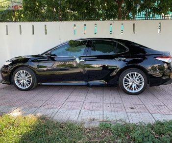 Toyota Camry 2.5Q 2019 - Bán Toyota Camry 2.5Q sản xuất 2019, màu đen, xe nhập