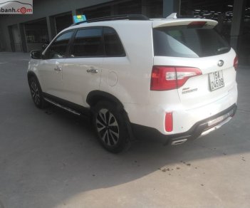 Kia Sorento 2016 - Cần bán xe Kia Sorento 2016, màu trắng, giá 590tr xe còn mới nguyên