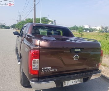 Nissan Navara 2016 - Cần bán Nissan Navara sản xuất năm 2016, màu nâu, xe nhập chính hãng