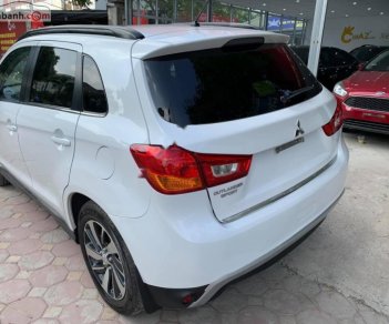 Mitsubishi Outlander 2015 - Bán Mitsubishi Outlander năm 2015, màu trắng, nhập khẩu nguyên chiếc, 640 triệu