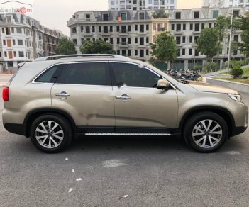 Kia Sorento DATH 2.2L 2WD 2014 - Cần bán Kia Sorento DATH 2.2L 2WD 2014, màu vàng chính chủ