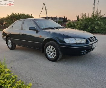 Toyota Camry XLi 2.2 1999 - Bán Toyota Camry XLi 2.2 sản xuất 1999, màu xanh lam chính chủ