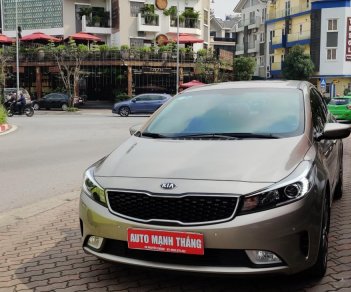 Kia Cerato 2.0 AT 2016 - Bán Kia Cerato 2.0 AT đời 2016, màu ghi vàng, 560tr