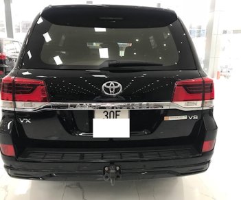 Toyota Land Cruiser VX 2017 - Bán xe Toyota Land Cruiser VX sản xuất 2017, màu đen, xe nhập, chính chủ