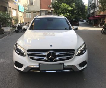 Mercedes-Benz GLC GLC250 4Matic 2017 - Bán Mercedes GLC250 4Matic đời 2017, màu trắng