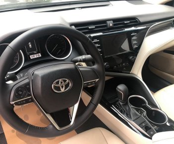 Toyota Camry 2020 - Bán xe Toyota Camry đời 2020