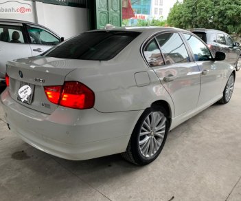 BMW 3 Series 320i 2010 - Bán ô tô BMW 3 Series 320i năm 2010, màu trắng, xe nhập số tự động, giá 500tr