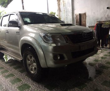 Toyota Hilux 2011 - Bán Toyota Hilux năm 2011, màu bạc, nhập khẩu nguyên chiếc chính chủ