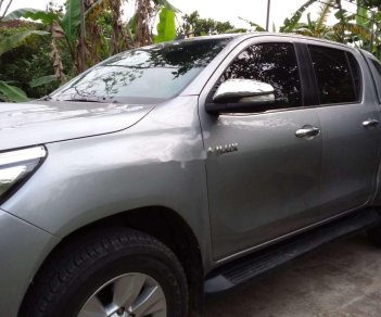 Toyota Hilux 2015 - Cần bán Toyota Hilux đời 2015, màu bạc, nhập khẩu giá cạnh tranh