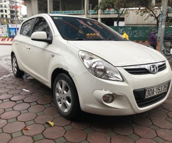 Hyundai i20 2011 - Cần bán lại xe Hyundai i20 sản xuất 2011, màu trắng, xe nhập, giá chỉ 310 triệu