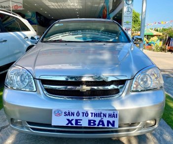 Chevrolet Lacetti 2012 - Cần bán lại xe Chevrolet Lacetti sản xuất năm 2012, màu bạc xe gia đình