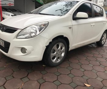 Hyundai i20 2011 - Cần bán lại xe Hyundai i20 sản xuất 2011, màu trắng, xe nhập, giá chỉ 310 triệu