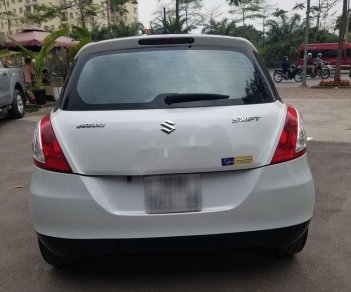 Suzuki Swift 2014 - Bán Suzuki Swift năm sản xuất 2014, màu trắng