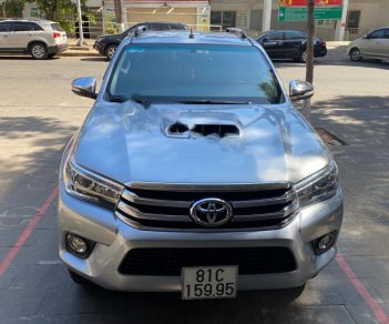 Toyota Hilux 2015 - Bán ô tô Toyota Hilux sản xuất 2015, màu bạc, nhập khẩu giá cạnh tranh