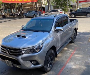 Toyota Hilux 2015 - Bán ô tô Toyota Hilux sản xuất 2015, màu bạc, nhập khẩu giá cạnh tranh