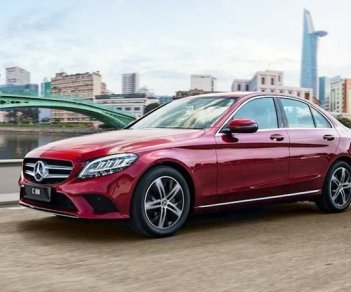 Mercedes-Benz C class C 180  2020 - Hỗ trợ tối đa - Giá bán hữu nghị: Áp dụng với chiếc Mercedes-Benz C 180 đời 2020, màu đỏ