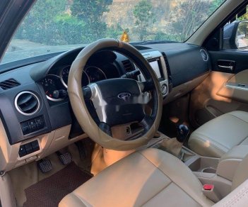 Ford Everest 2012 - Bán xe Ford Everest MT đời 2012 số sàn, 459 triệu