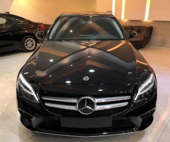 Mercedes-Benz C class C180 2020 - Ngoại thất bắt mắt - Nội thất sang trọng: Mercedes-Benz C180 đời 2020, màu đen, giá tốt
