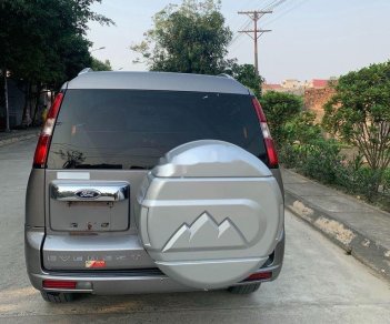 Ford Everest 2012 - Bán xe Ford Everest MT đời 2012 số sàn, 459 triệu