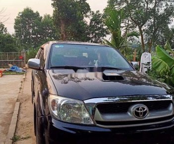 Toyota Hilux   2010 - Cần bán Toyota Hilux đời 2010, nhập khẩu nguyên chiếc, giá tốt