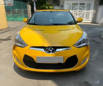 Hyundai Veloster 2012 - Bán Hyundai Veloster sản xuất năm 2012, màu vàng, nhập khẩu số tự động