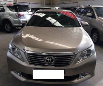 Toyota Camry 2014 - Bán xe Toyota Camry 2.0E sản xuất năm 2014 chính chủ