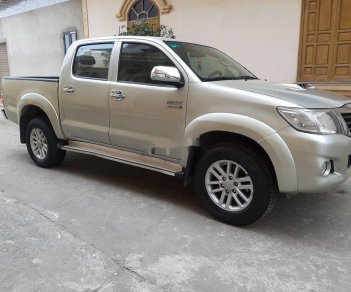 Toyota Hilux   2014 - Cần bán Toyota Hilux 2014, nhập khẩu, giá 440tr