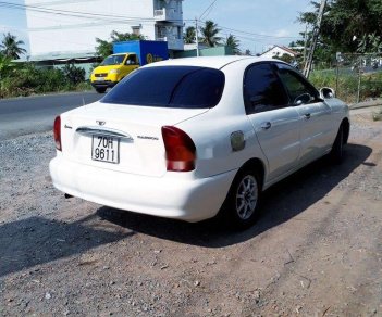 Daewoo Lanos 2004 - Cần bán Daewoo Lanos 2004, màu trắng, nhập khẩu nguyên chiếc xe gia đình, giá 125tr