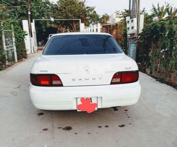 Toyota Camry 1994 - Cần bán xe Toyota Camry 1994, màu trắng, nhập khẩu nguyên chiếc, giá 139tr