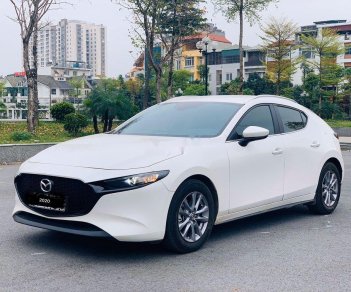 Mazda 3 2020 - Cần bán xe Mazda 3 1.5L Luxury Sport năm sản xuất 2020, màu trắng, 765 triệu