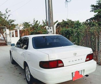 Toyota Camry 1994 - Cần bán xe Toyota Camry 1994, màu trắng, nhập khẩu nguyên chiếc, giá 139tr