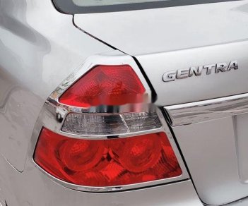 Daewoo Gentra   2009 - Cần bán lại xe Daewoo Gentra năm 2009, màu bạc còn mới