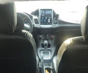 Ford Fiesta 2014 - Bán Ford Fiesta năm sản xuất 2014, màu đỏ chính chủ, giá 370tr