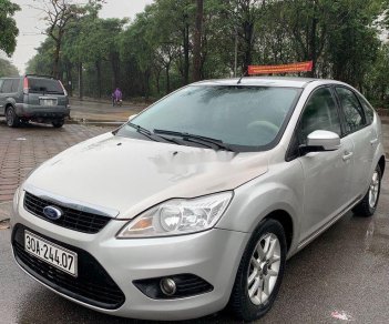 Ford Focus   2009 - Bán xe Ford Focus năm 2009, màu trắng chính chủ, giá tốt