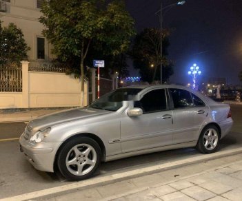 Mercedes-Benz C class   2003 - Bán ô tô Mercedes C class sản xuất 2003, xe gia đình