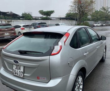 Ford Focus   2009 - Bán xe Ford Focus năm 2009, màu trắng chính chủ, giá tốt