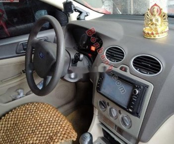 Ford Focus     2010 - Cần bán gấp Ford Focus sản xuất 2010, giá tốt