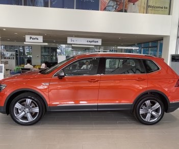 Volkswagen Tiguan 2020 - Bán xe Volkswagen Tiguan đời 2020, màu đỏ, nhập khẩu chính hãng