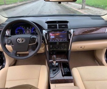 Toyota Camry 2015 - Bán Toyota Camry 2.0E sản xuất năm 2015, màu đen