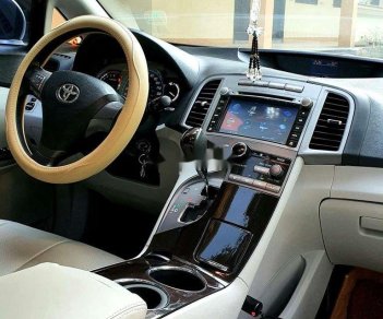 Toyota Venza 2011 - Cần bán Toyota Venza năm sản xuất 2011, màu bạc, nhập khẩu nguyên chiếc chính chủ